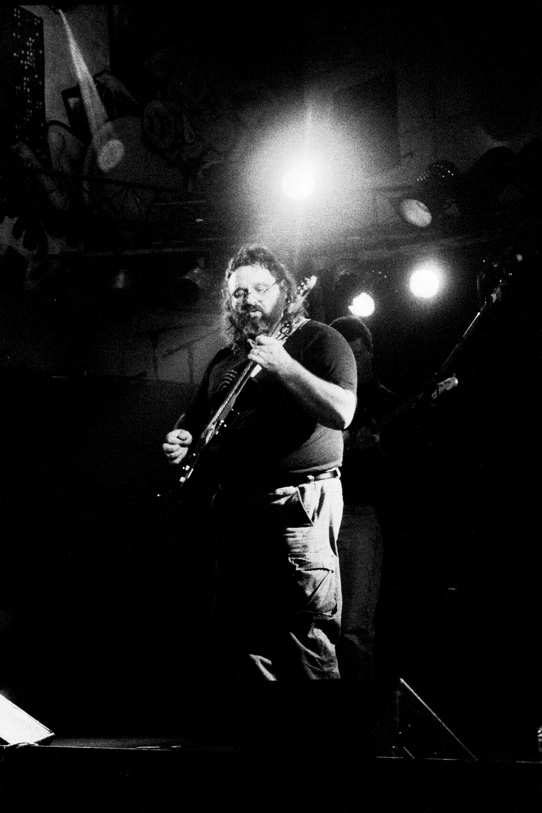 Ellis Kell opening for Bo Diddley in 1999. Photo by Kevin Schafer.