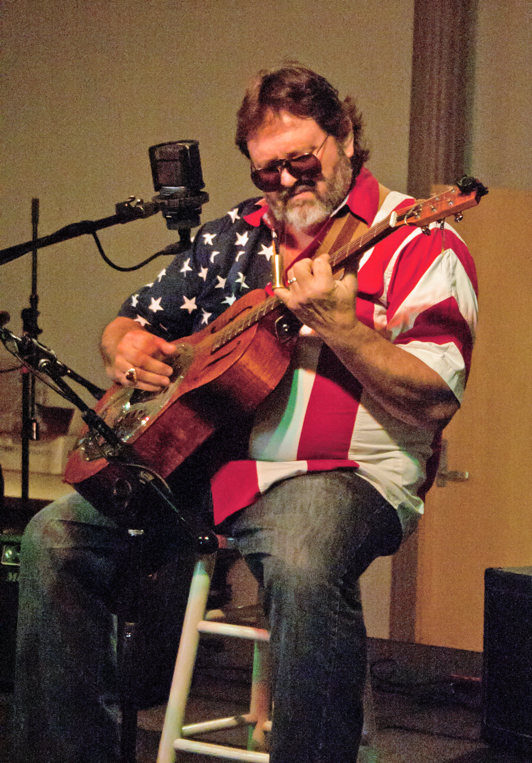 Ellis Kell at the 2013 Mississippi Valley Blues Festival. Photo by Stan Furlong.