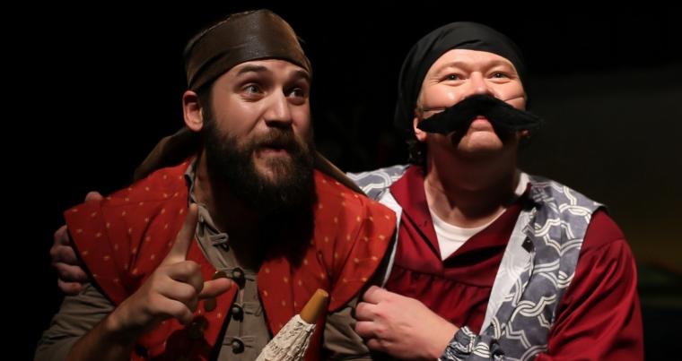 Jarrod DeRooi and Mike Schulz in Peter & the Starcatcher