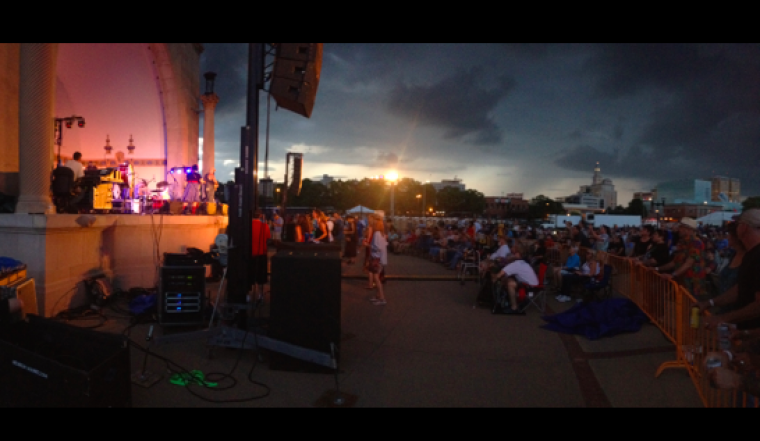 2017 Misssippi Vallery Blues Festival Downtown Davenport, Iowa 2017 Misssippi Vallery Blues Festival Downtown Davenport, Iowa